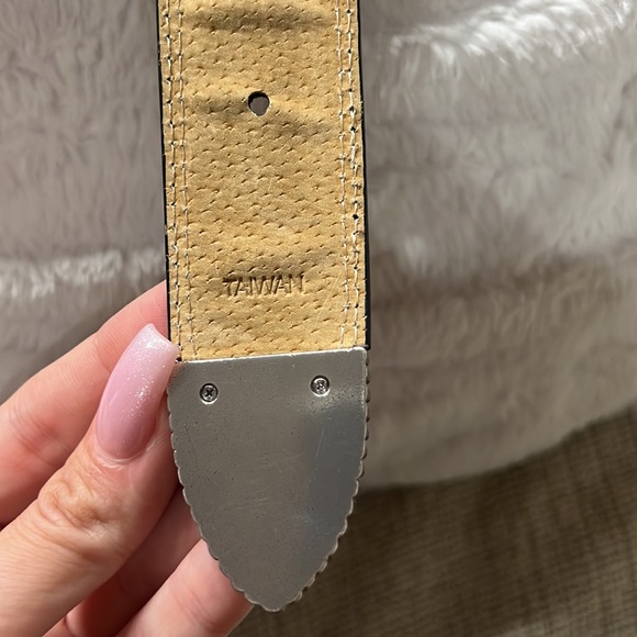 Western Belt - Picture 4 of 12